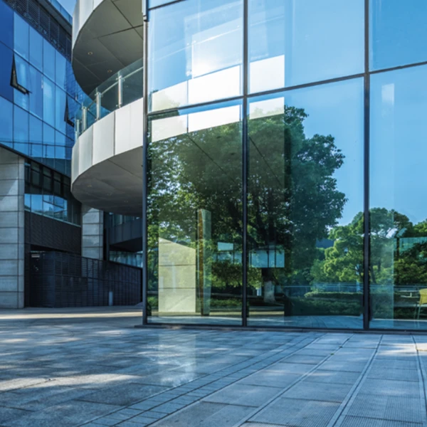 film-solaire-anti-chaleur-bureaux-batiment-professionnels-la-rochelle-2